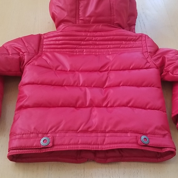 Tommy Hilfiger Red Puffer Coat - Picture 9 of 10